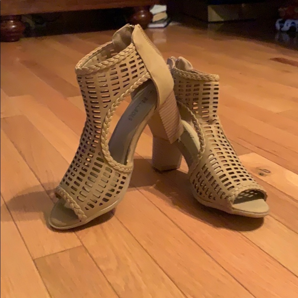 Belladia shoes